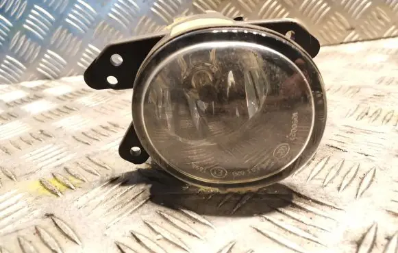 Mercedes-Benz CLS C219 Front fog light 2518200756