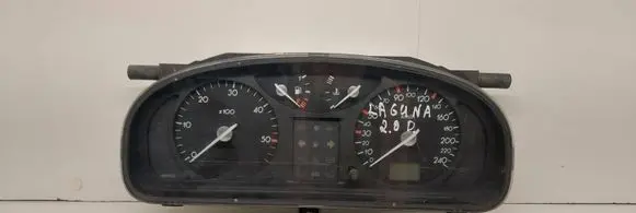 Renault Laguna II Speedometer (instrument cluster) 8200218863 501018550077 7L0JAA92