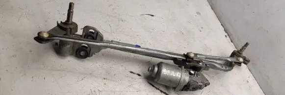 BMW X5 F15 Front wiper linkage and motor 7292654 605651