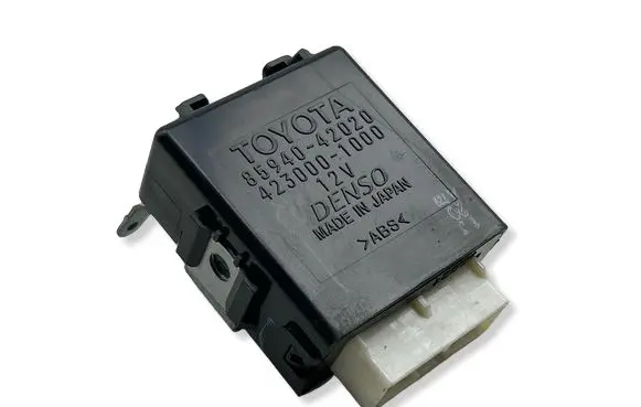Toyota RAV 4 (XA30) Window wiper relay 8594042020 4230001000