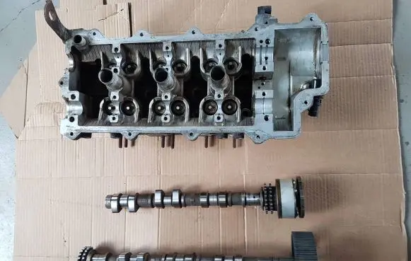 KIA Carnival Engine head g6ea6a