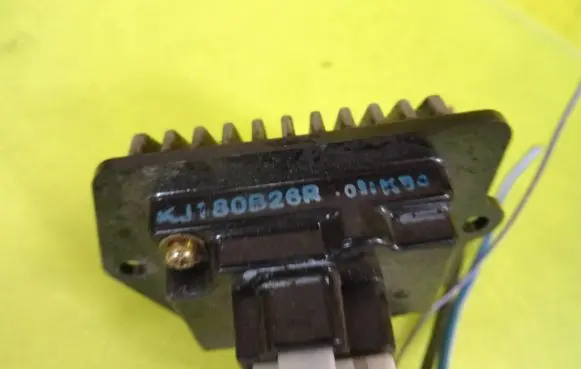Mazda 626 Heater blower motor/fan resistor KJ180B26R
