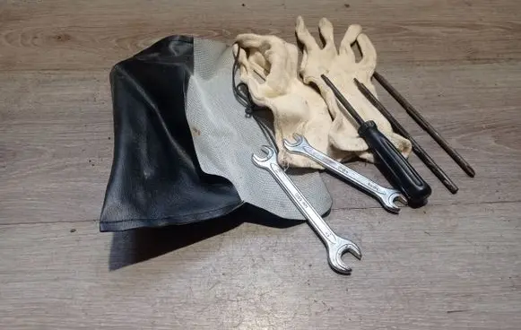 Volvo S60 Tool set 