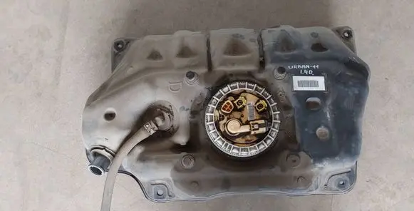 Toyota Urban Cruiser (XP110) Fuel tank 771110AK00 770100D020