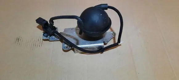 Volkswagen Touareg II Turbo solenoid valve 037906283D