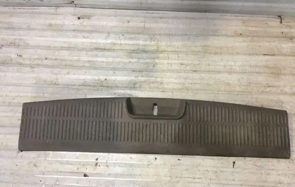 Chrysler Voyager Trunk/boot sill cover protection 000825263M01001 04028037AC