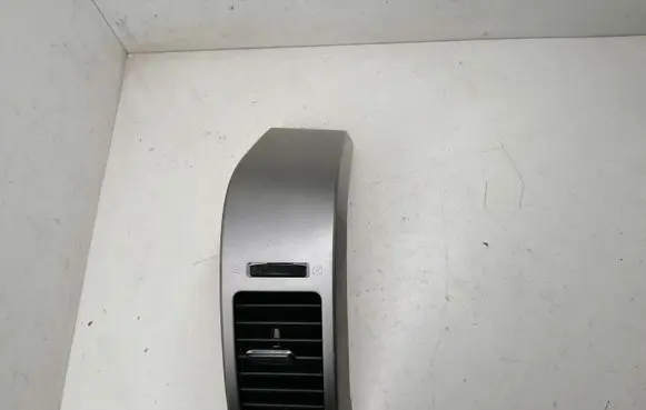 Toyota Prius (XW20) Dashboard side air vent grill/cover trim 5565047060 5566147040 5506247010