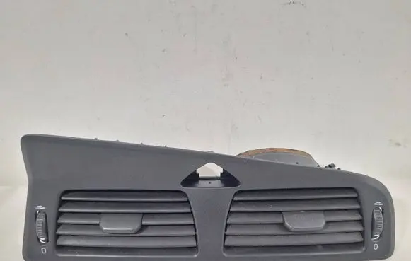 Volvo XC70 Dash center air vent grill 3409374