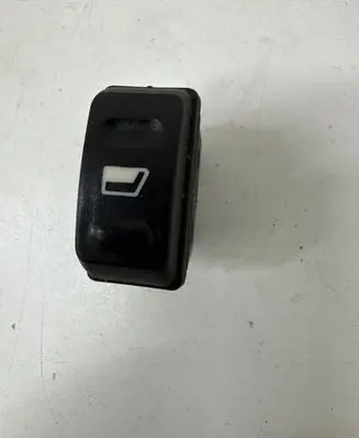 Citroen Xsara Picasso Electric window control switch 22681