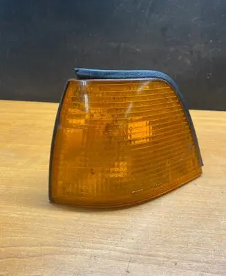BMW 3 E36 Front indicator light 183272