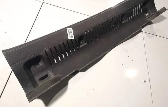 Other trunk/boot trim element