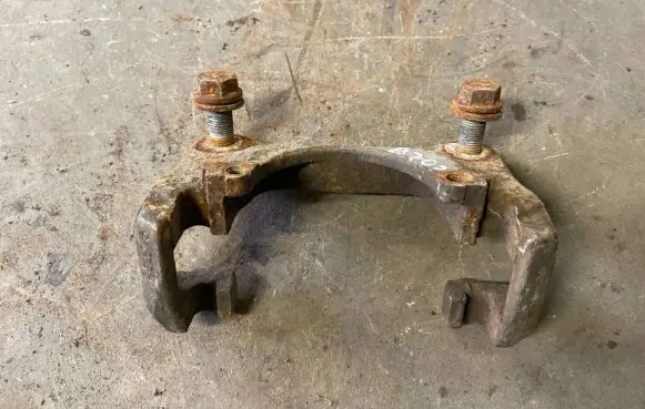 Volkswagen PASSAT B7 Front Brake Caliper Pad/Carrier 