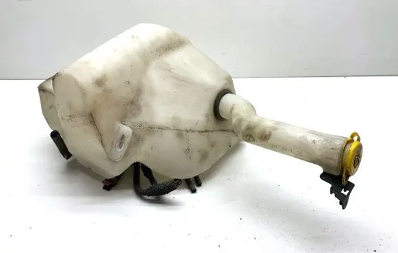 Opel Vectra C Windshield washer fluid reservoir/tank 551020308