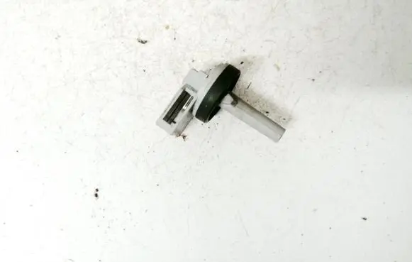 Volkswagen PASSAT B5.5 Interior temperature sensor 1J0907543A