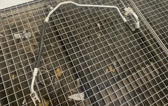 Fiat 500 Air conditioning (A/C) pipe/hose 68225316