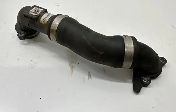 BMW 2 F46 Engine coolant pipe/hose 8645546