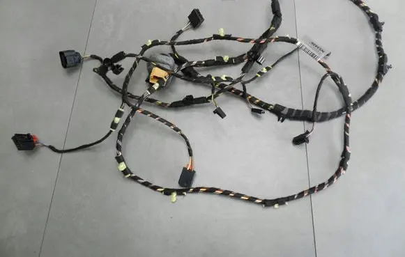 Volkswagen Touran III Tailgate/trunk wiring harness 5TB971147