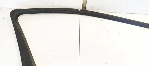 Mercedes-Benz S W221 Front door glass trim molding A2217250171