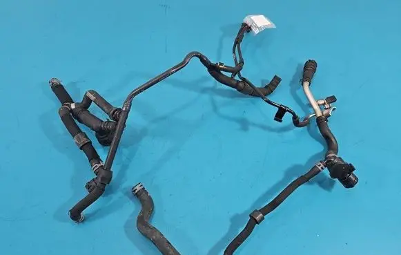 Skoda Superb B8 (3V) Engine coolant pipe/hose 3Q0122058G IMPRK1553405
