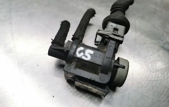 Audi A6 S6 C5 4B Turbo solenoid valve 1J0906283A