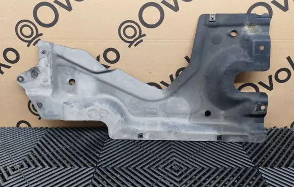 Audi Q7 4M Rear underbody cover/under tray 4M0825214G