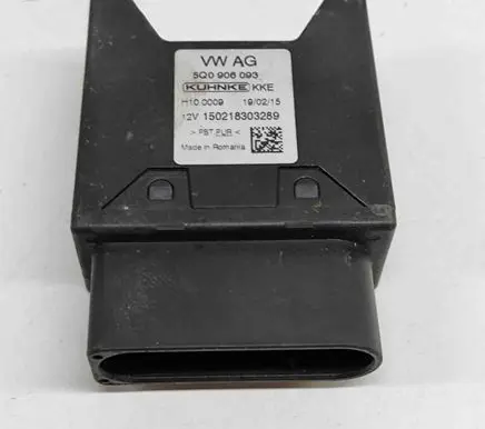 Audi A3 S3 8V Fuel injection pump control unit/module 5Q0906093