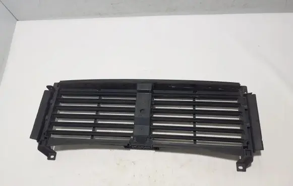 Renault Trafic III (X82) Intercooler air guide/duct channel 620C43334R