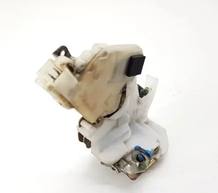 Subaru Impreza II Rear door lock 0892043D 61100FE050