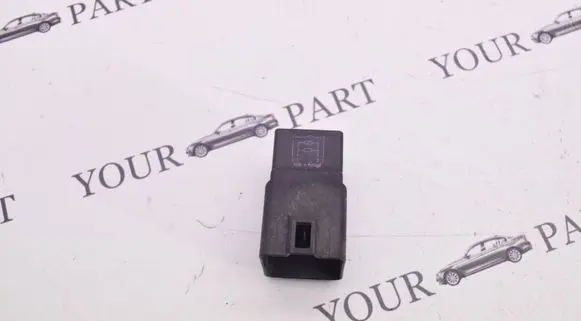 BMW 5 G30 G31 Other relay 9207913