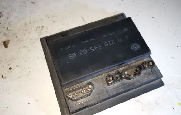Mercedes-Benz E W210 Other control units/modules A2105450005