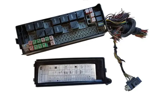 Land Rover Range Rover Sport L320 Fuse module 490000072 EJBM12ECC03