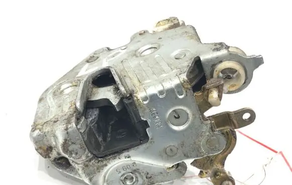 Mercedes-Benz 190 W201 Front door lock