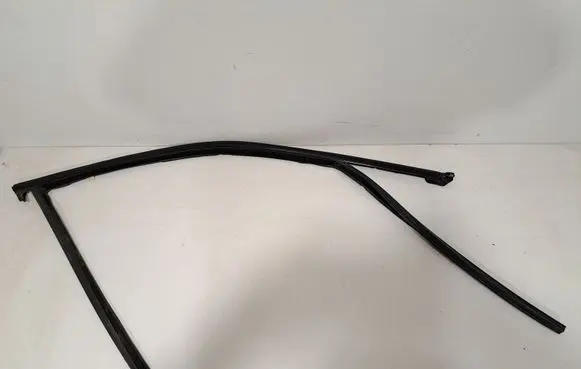 BMW X3M F97 Door glass trim 7393426