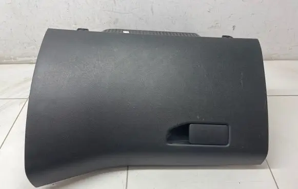Peugeot 308 Glove box 9677995177