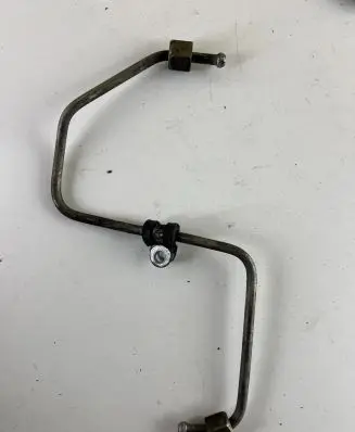 Chrysler Grand Voyager IV Fuel injector supply line/pipe 