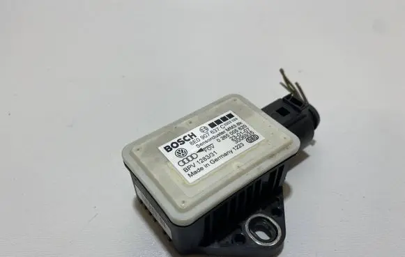 Audi A4 S4 B7 8E 8H ESP acceleration yaw rate sensor 8E0907637C 0265005620