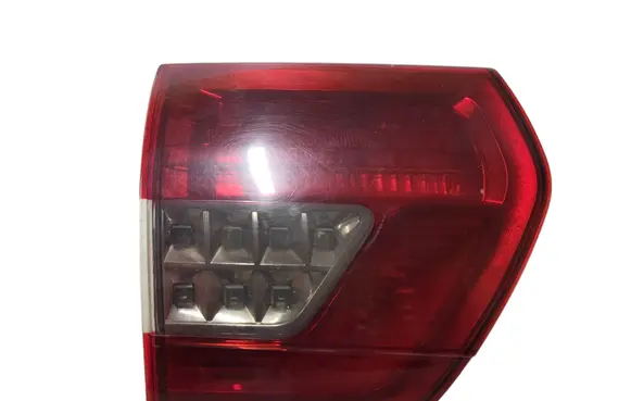 Citroen C5 Tailgate rear/tail lights 9675067980 VPAX8X13405