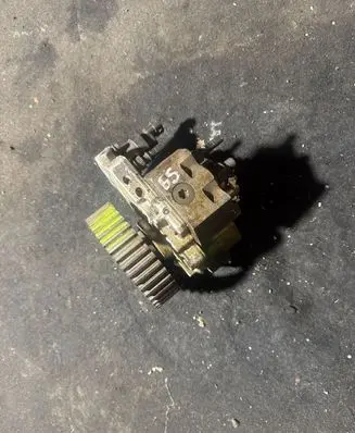 Renault Laguna II Fuel injection high pressure pump 0445010031 8200055072