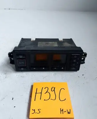 Audi A4 S4 B5 8D Climate control unit 8L0820043B 5HB00760800