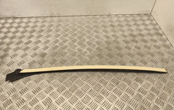 Mercedes-Benz E W212 Windshield trim A2126901082