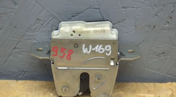 Mercedes-Benz B W245 Tailgate/trunk/boot lock/catch/latch A1697400235