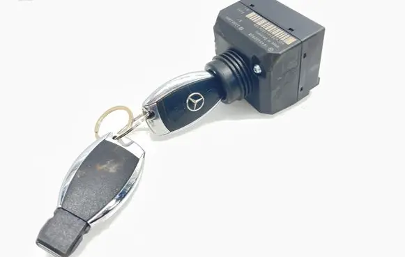 Mercedes-Benz ML W164 Ignition lock 1645450908