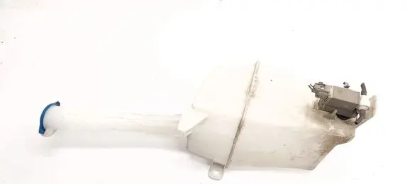 Hyundai Santa Fe Windshield washer fluid reservoir/tank 986102W000
