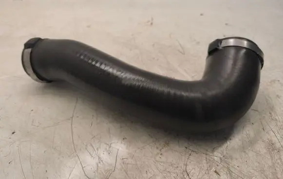 Jeep Grand Cherokee Intercooler hose/pipe