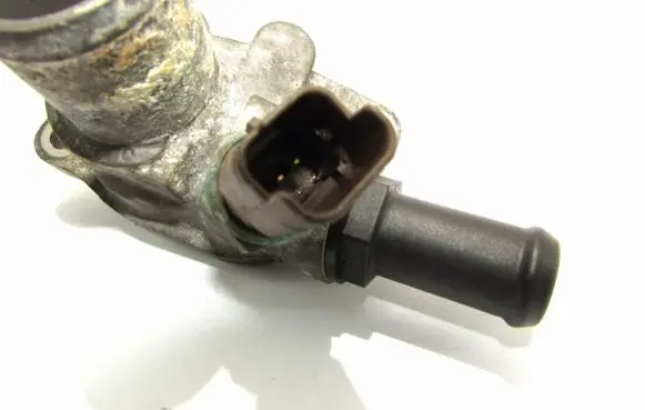 Fiat 500 Thermostat housing 