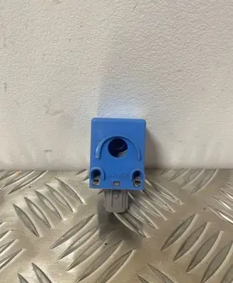 Suzuki Ignis Horn buzzer relay 0689004860