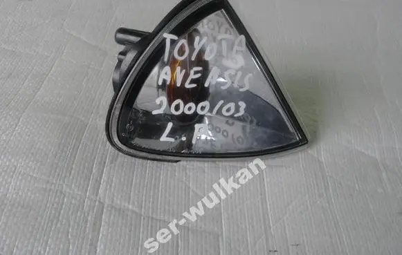 Toyota Avensis T220 Front indicator light 