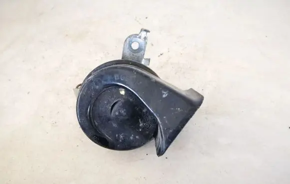 Mercedes-Benz CLS C219 Horn signal e9011157