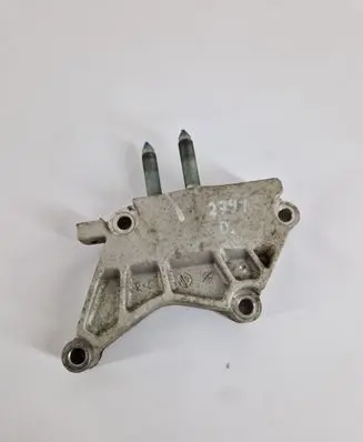 KIA Sorento Gearbox mounting bracket 