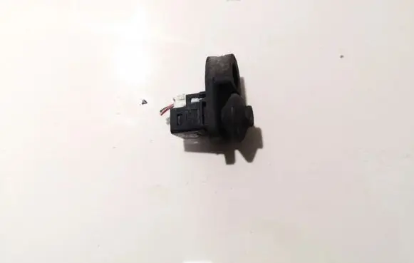 Subaru Outback Front door sensor 